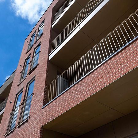 Modern Apartments With Balcony In Merton Near Wimbledon By Sojo Stay Mitcham Exterior foto