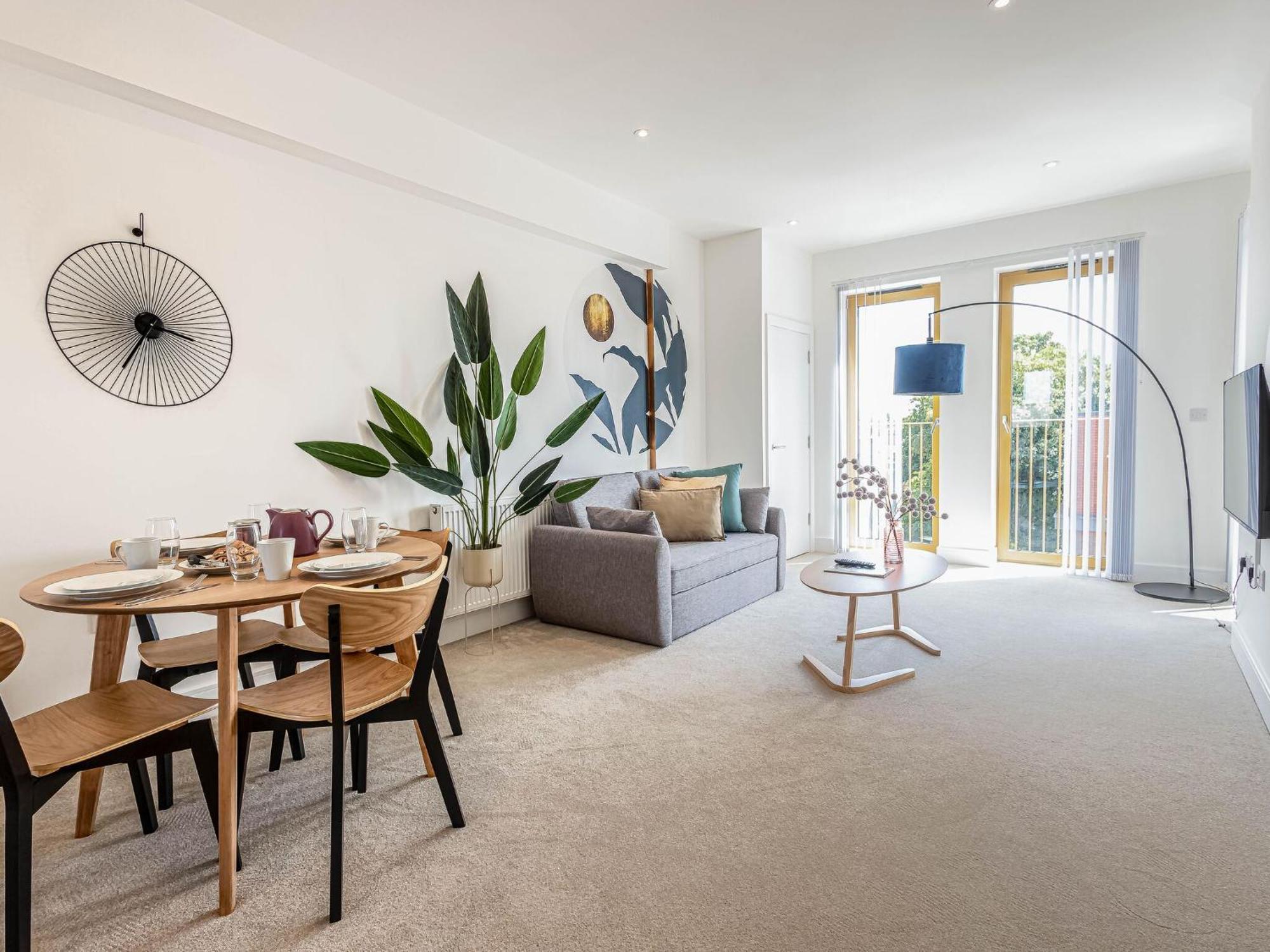 Modern Apartments With Balcony In Merton Near Wimbledon By Sojo Stay Mitcham Exterior foto